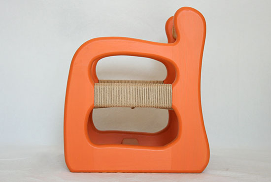 Child chair-オレンジ（サイド）